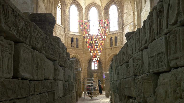 Démontage du musée lapidaire de Narbonne, église Lamourguier (Aude)